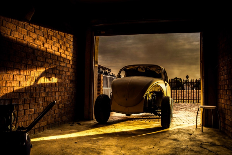 carrosserie-GAREOULT-min_car_garage_volkswagen_sunset_vw_beetle-81658